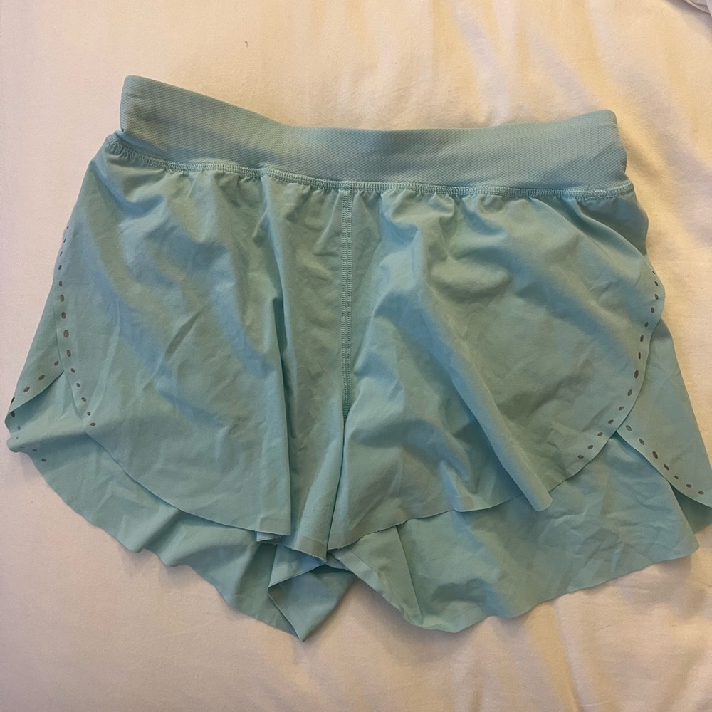 Lululemon find your pace shorts